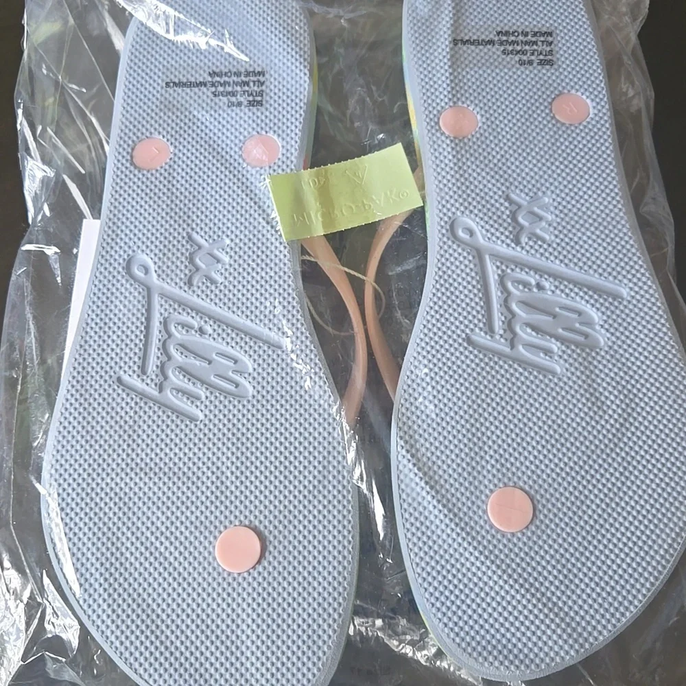 Lilly Pulitzer Pool Flip Flop - Picture 6 of 7